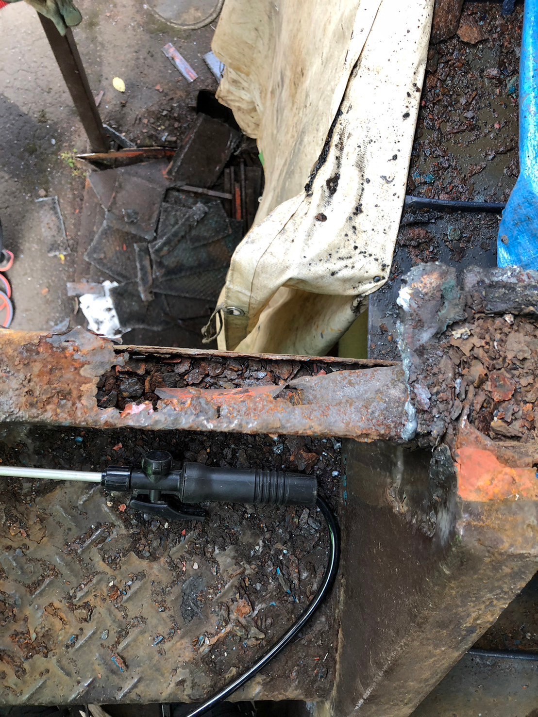 鉄骨階段のサビや腐食のイメージ